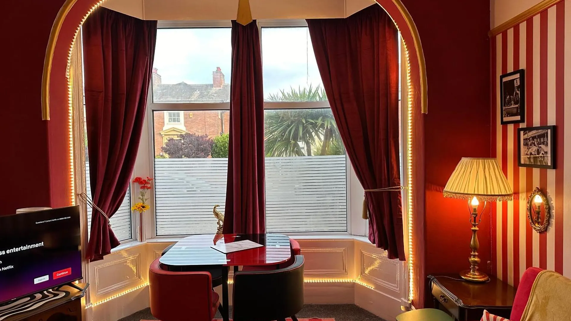 Circus Suite Blackpool 0*,